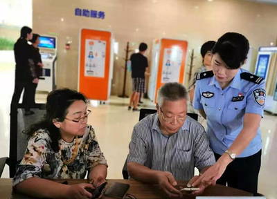 鄭州警方推出便民新舉措 車駕管、出入境服務雙休日照常開放